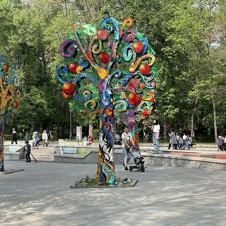 Апартаменты #2 Almaty Exterior foto