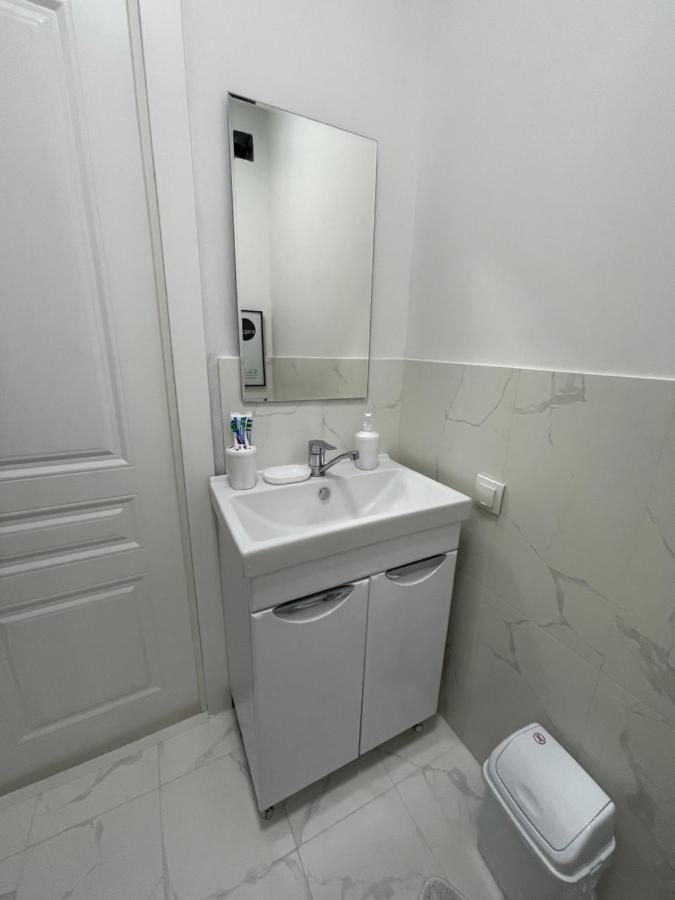 Апартаменты #2 Almaty Exterior foto